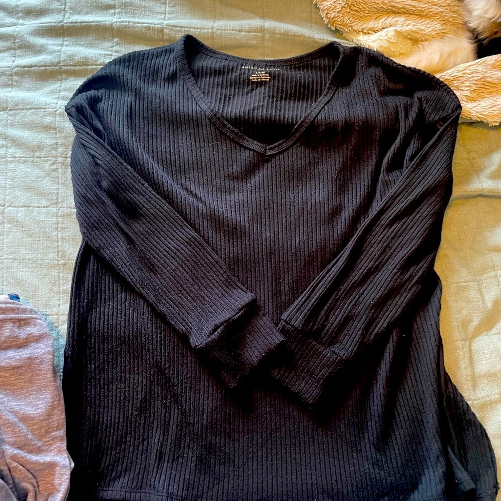 Small oversized Aerie Soft snd Sexy sweater
